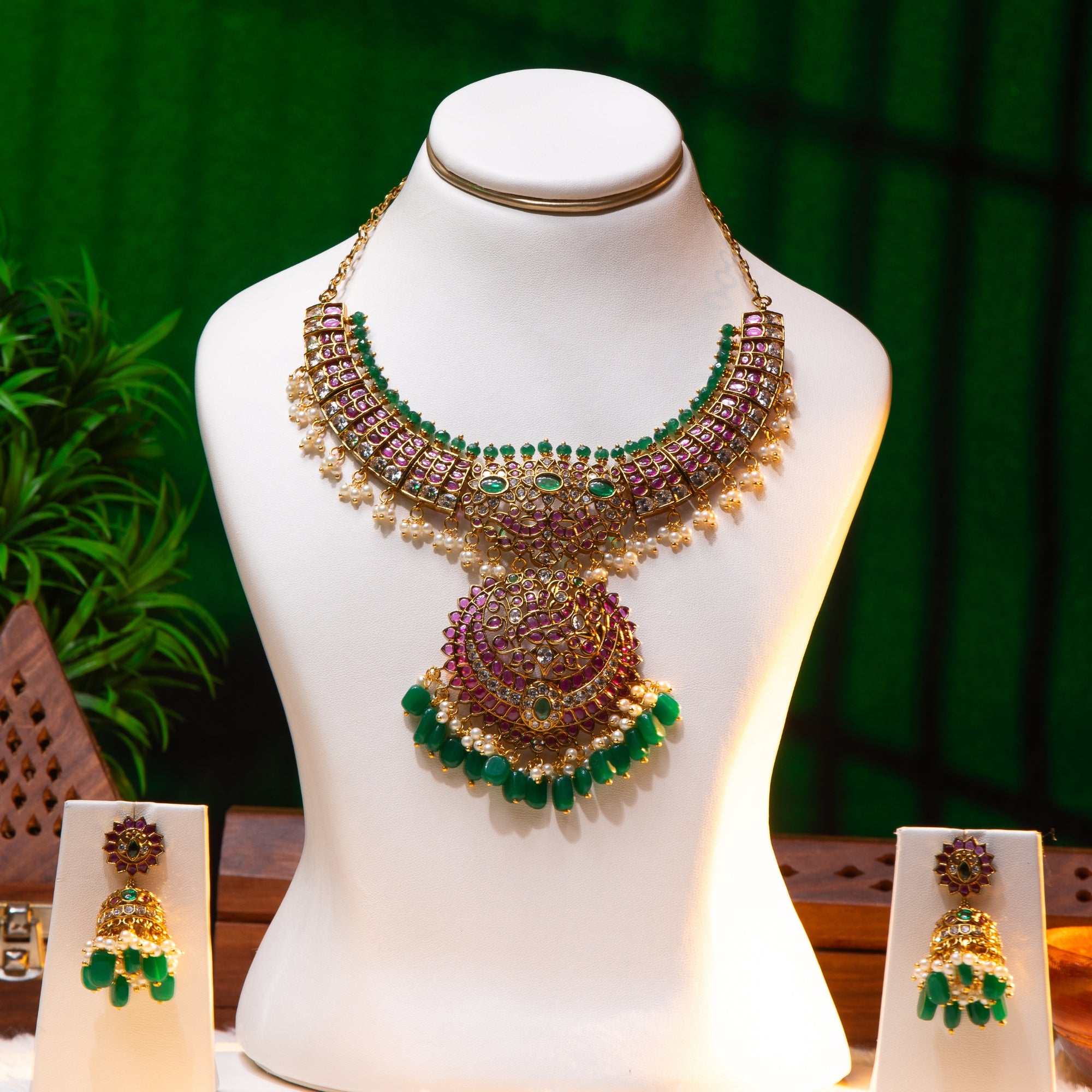 Navratna Pachi Kundan Bridal Set