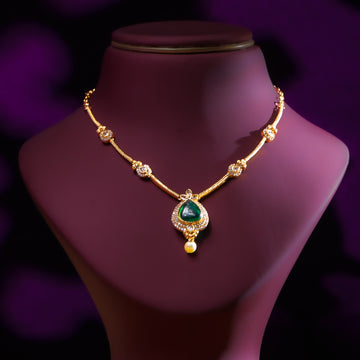 Emerald Teardrop Pendant Necklace Set