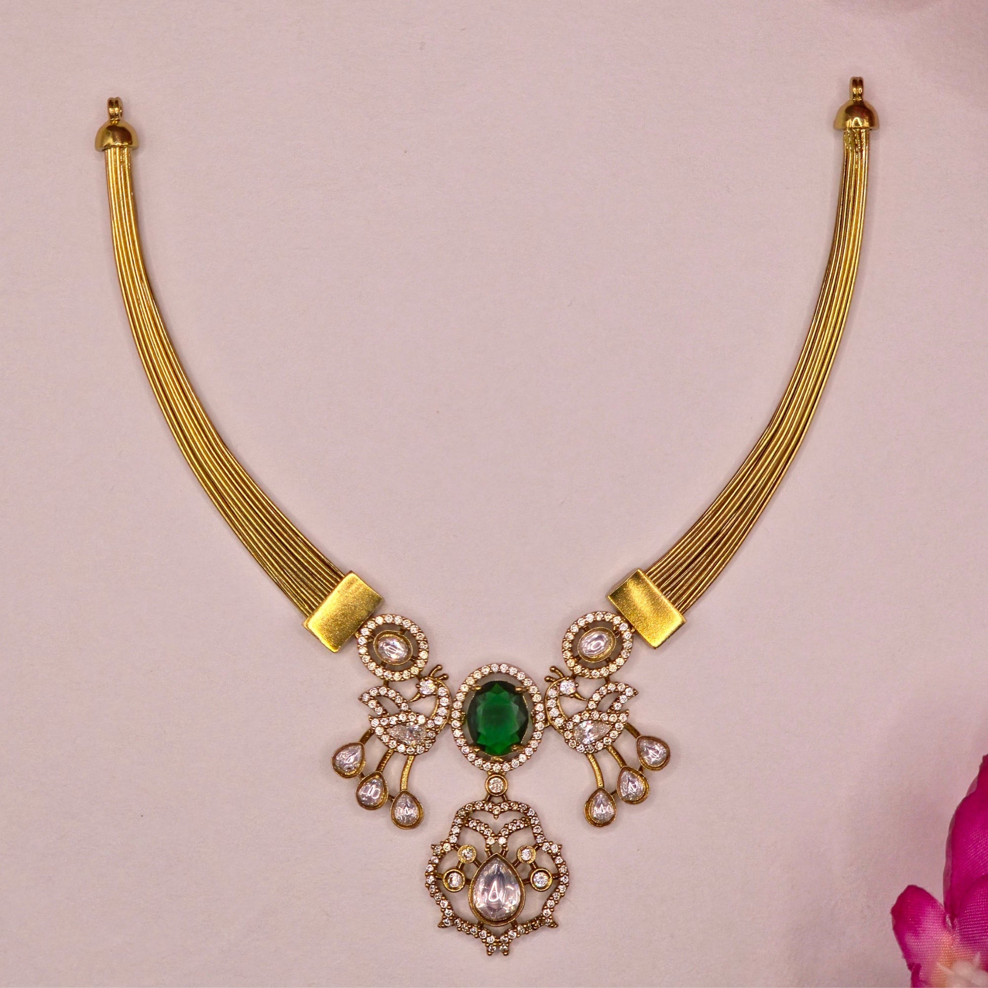 Royal Emerald Kundan Victorian Designer Hasli Set