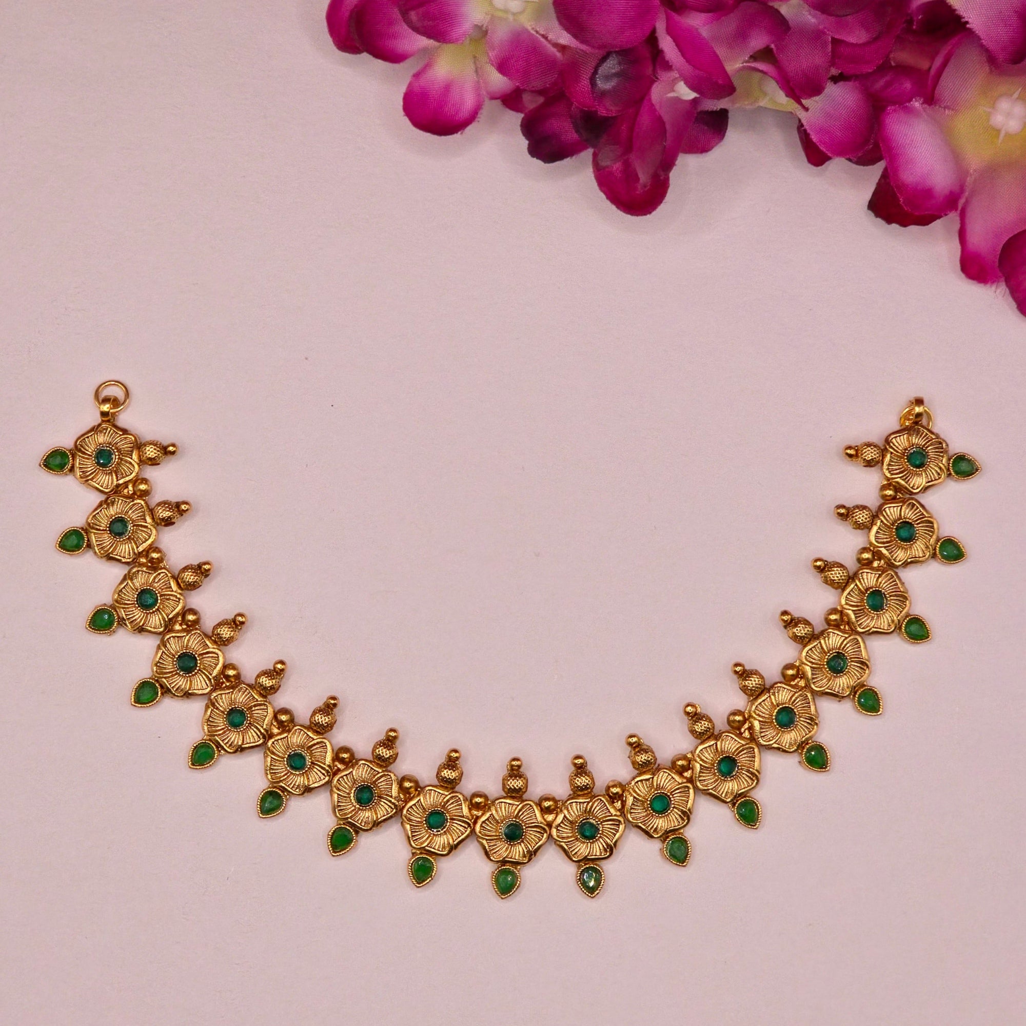 Emerald Floral Antique Choker Set