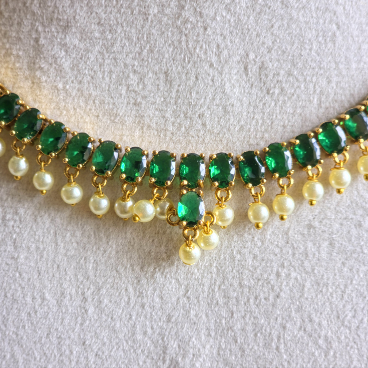 Green Stone Pearl Drop Necklace Set