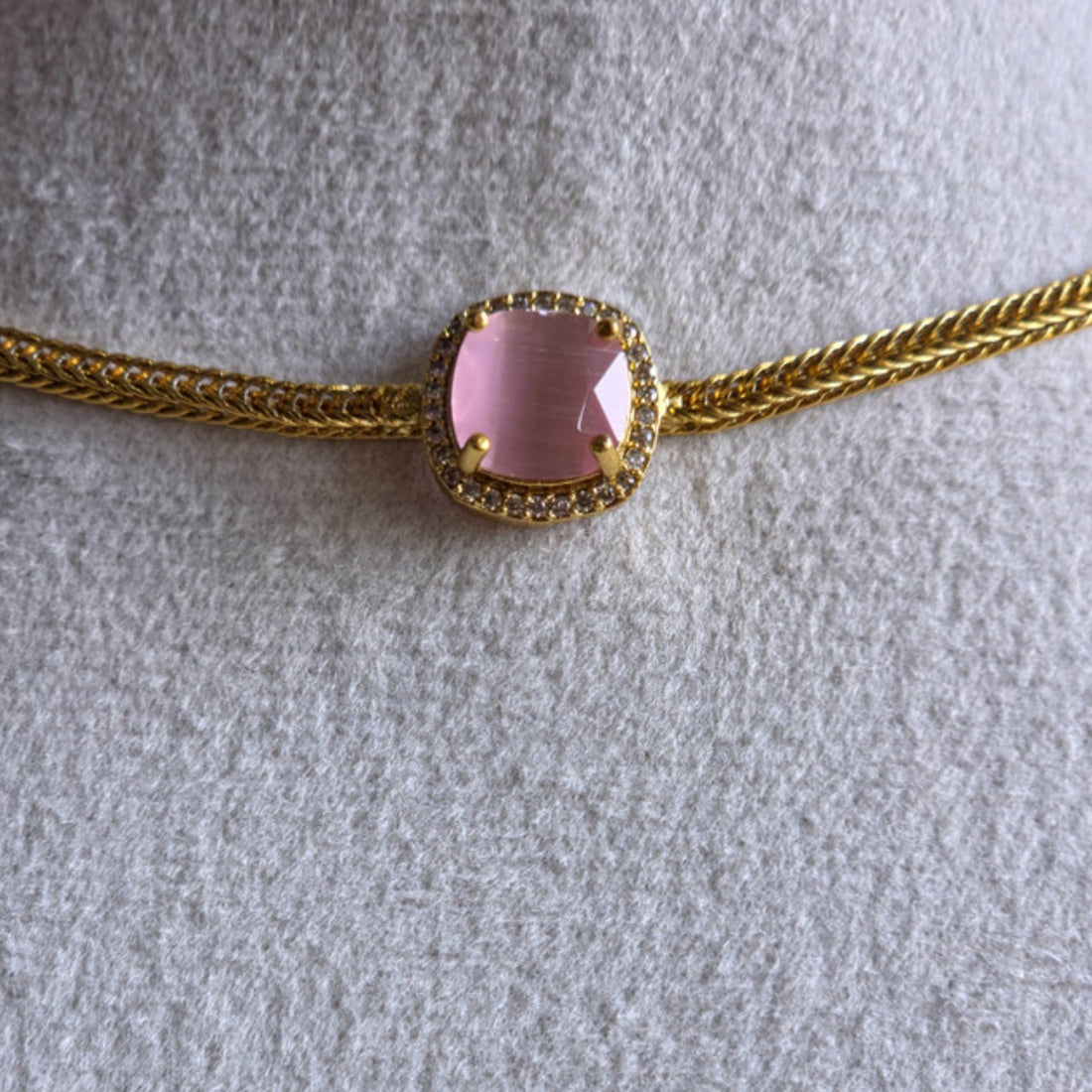 Minimal Pink Stone Gold-Toned Necklace Set