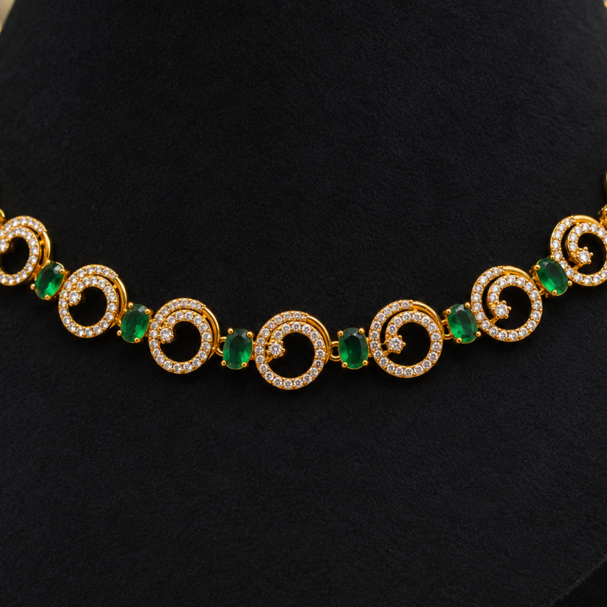 Green Spiral Elegance Necklace Set