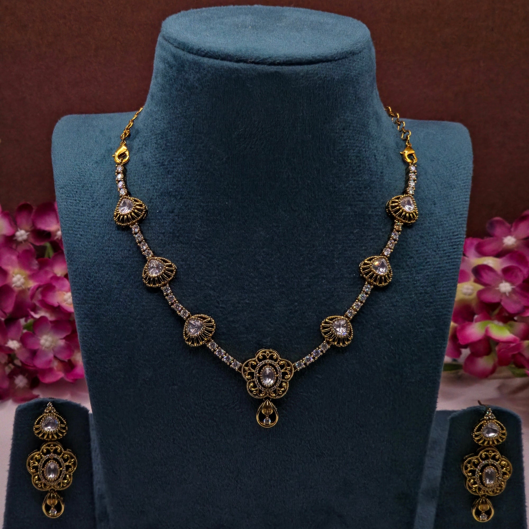 Floral Victorian Mosannaite Necklace Set