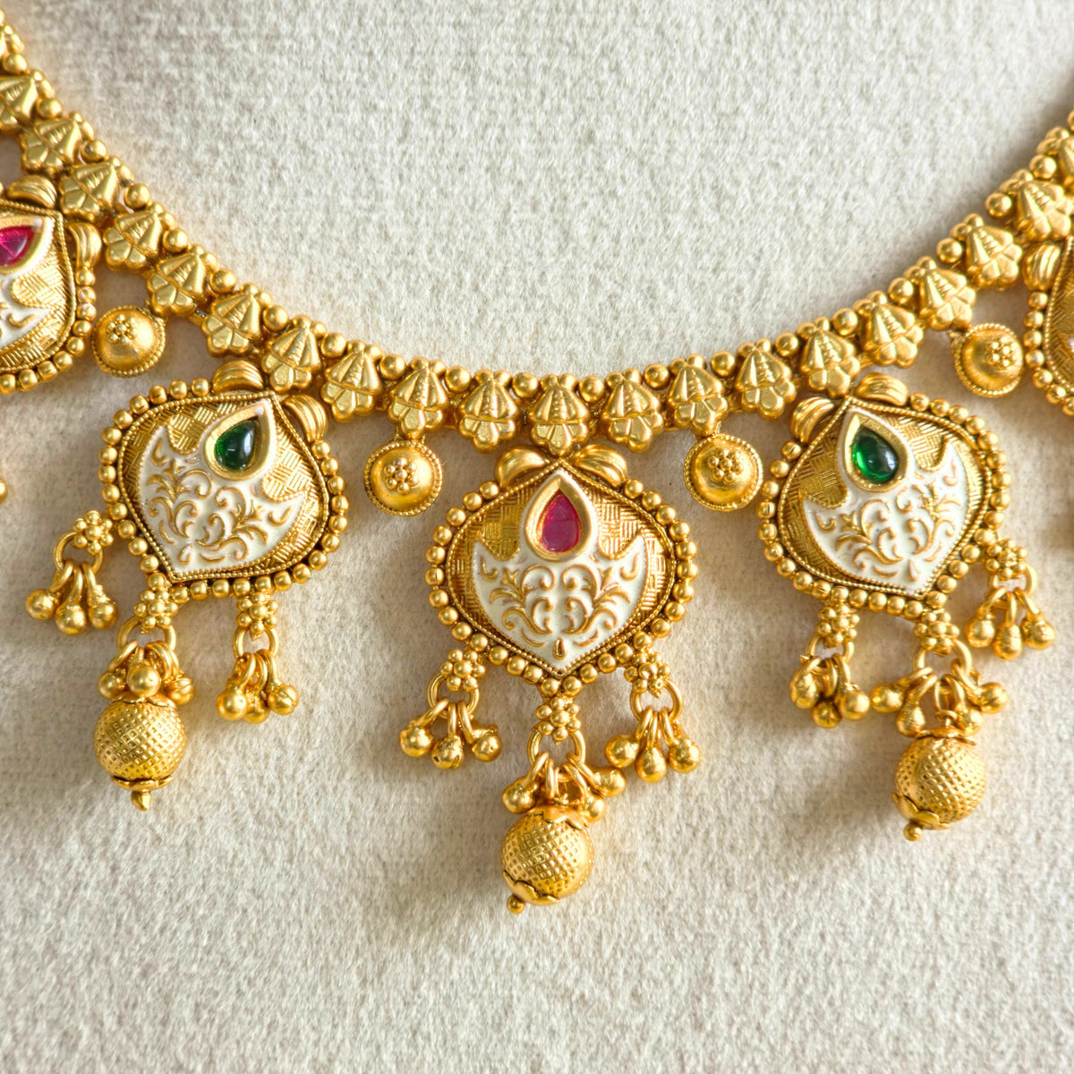 Traditional White Enamel  Necklace Set