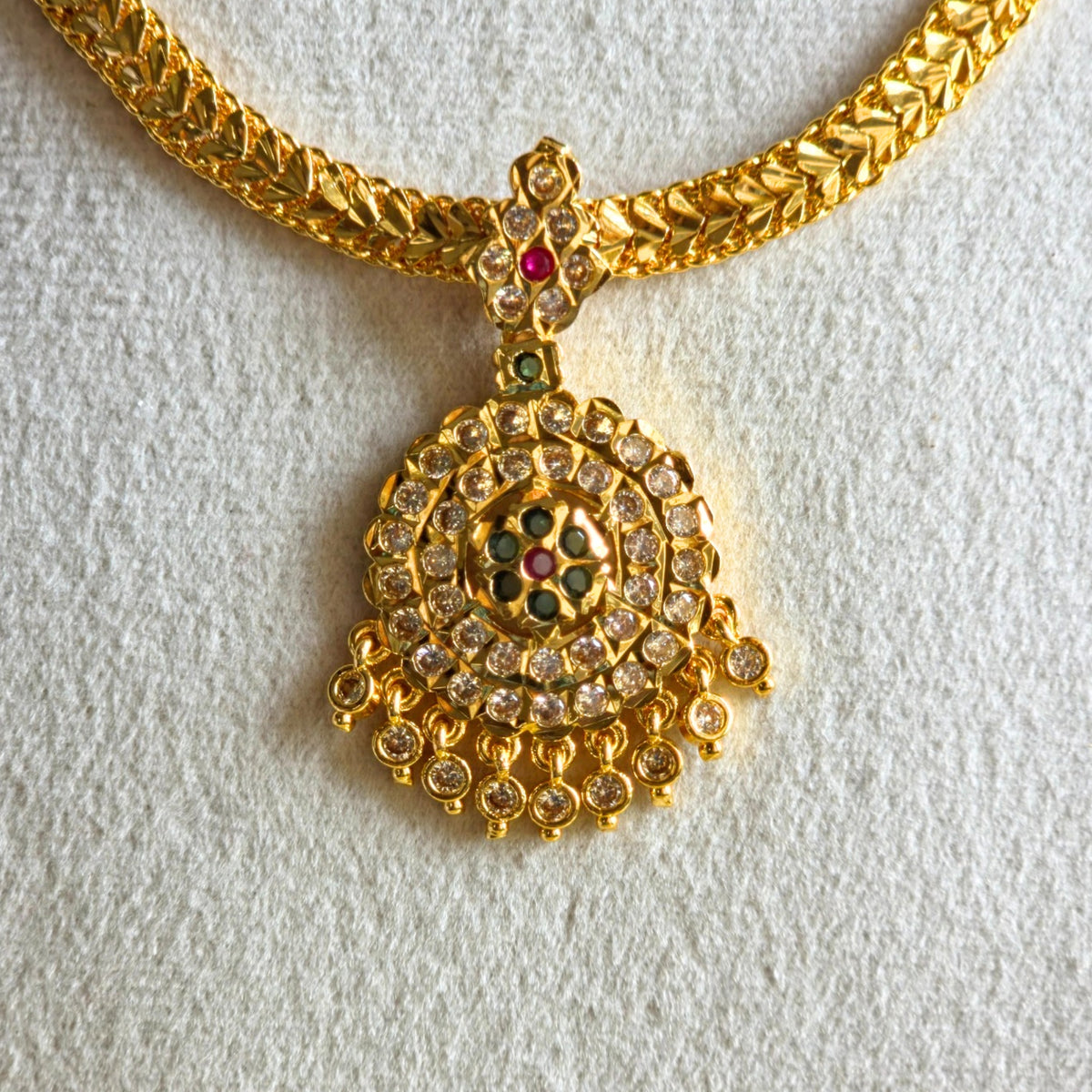 Classic Gold Stone Attigai Necklace