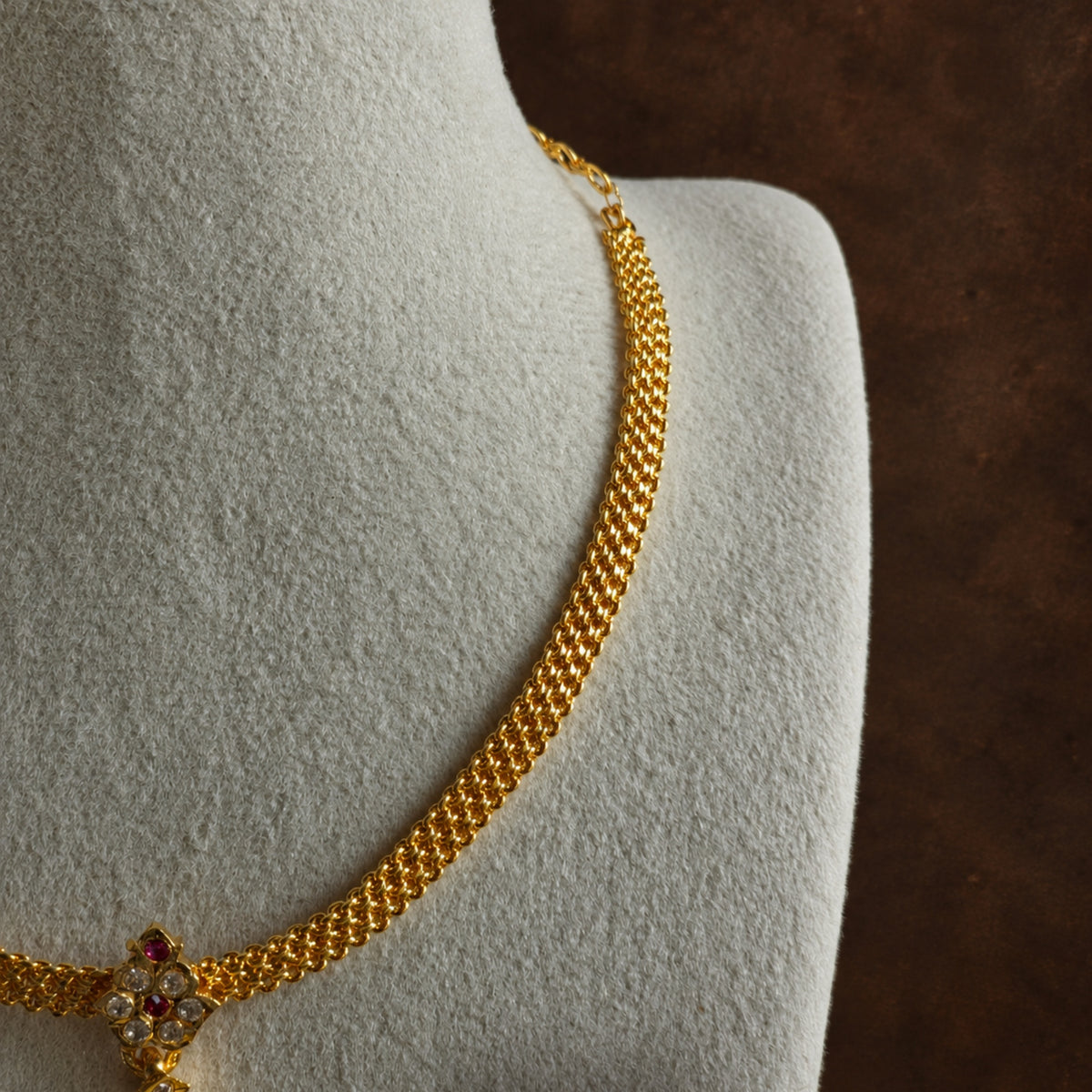 Vintage Attigai Stone Pendant Necklace