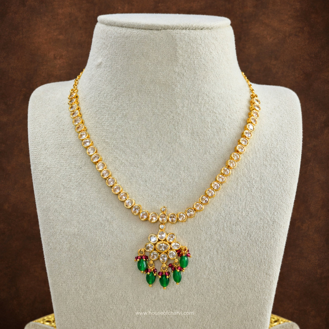 Emerald Drop Kemp Stone Necklace Set