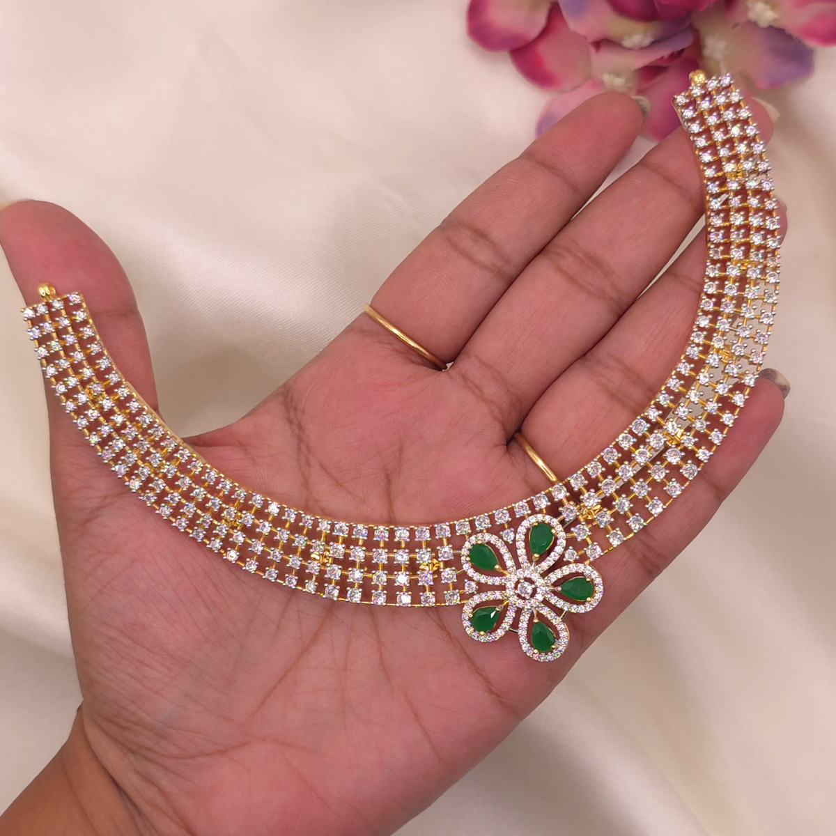 Emerald Bloom Lattice Necklace Set