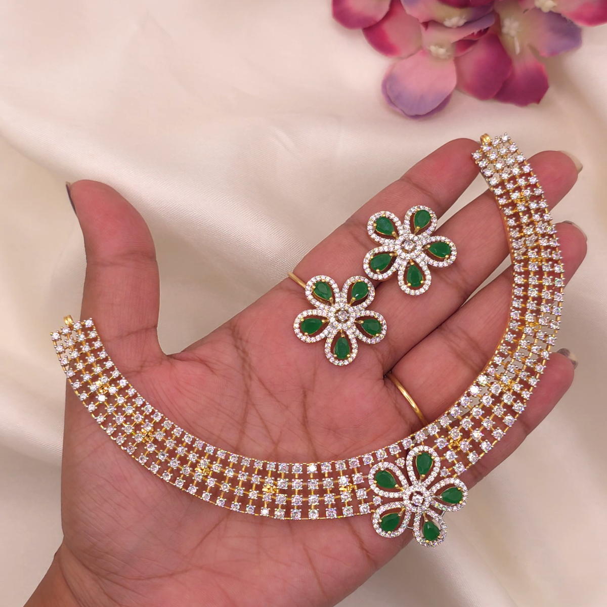 Emerald Bloom Lattice Necklace Set