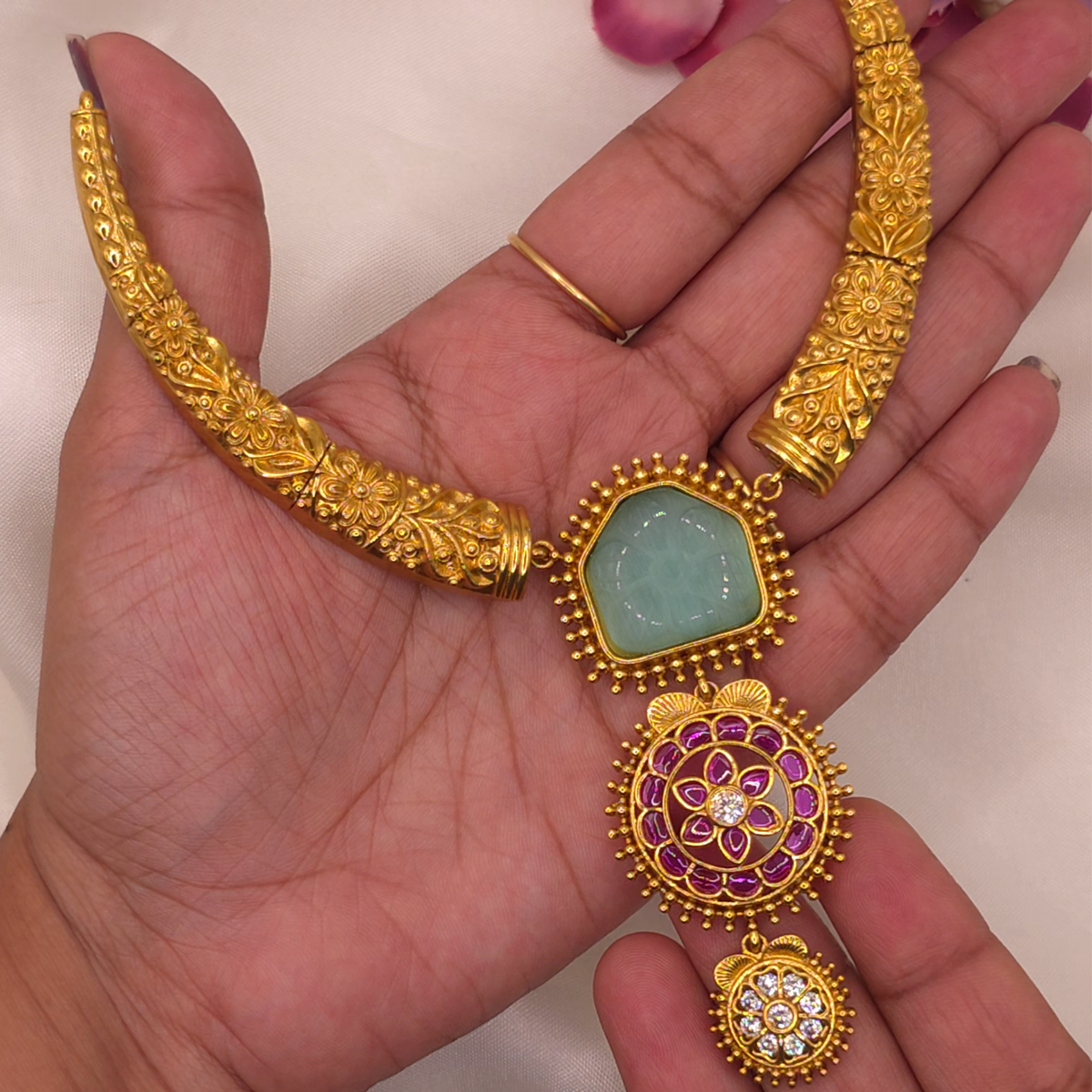 Mint Green Floral Necklace Set