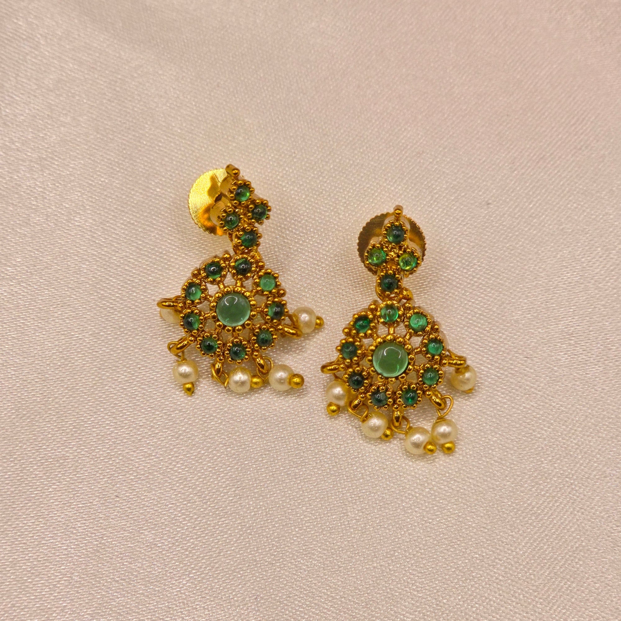 Emerald Bloom Pendant Necklace Set