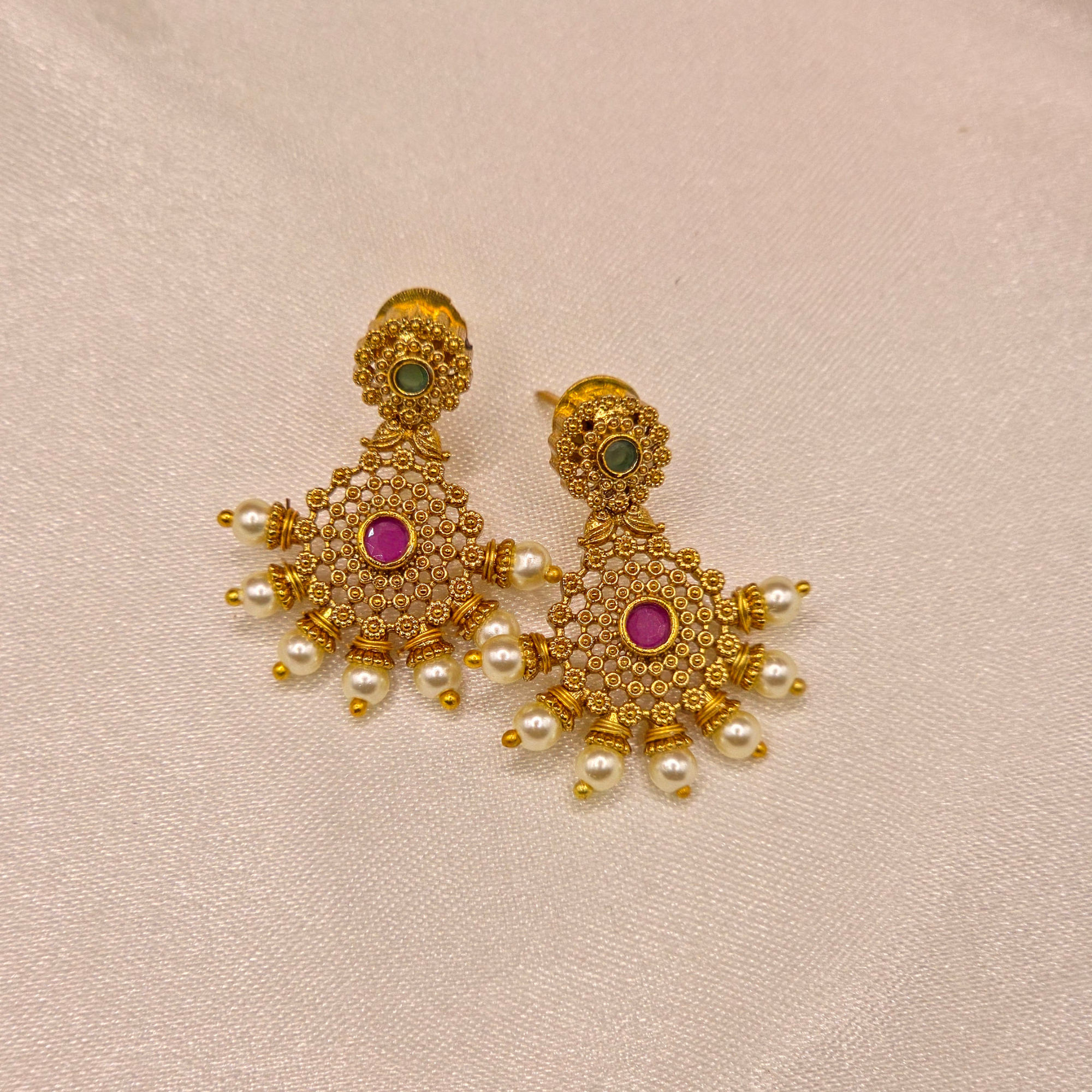 Ruby Emerald Pearl Antique Set