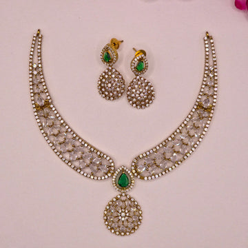 Emerald Crystal Drop Necklace Set