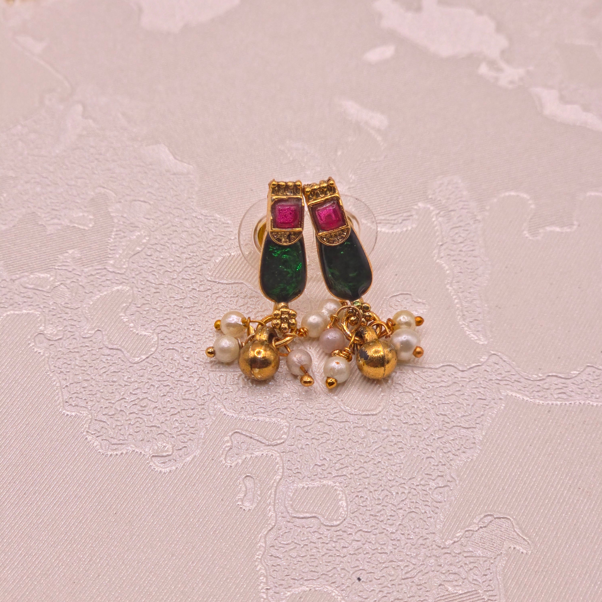 Emerald Ruby Collar Set