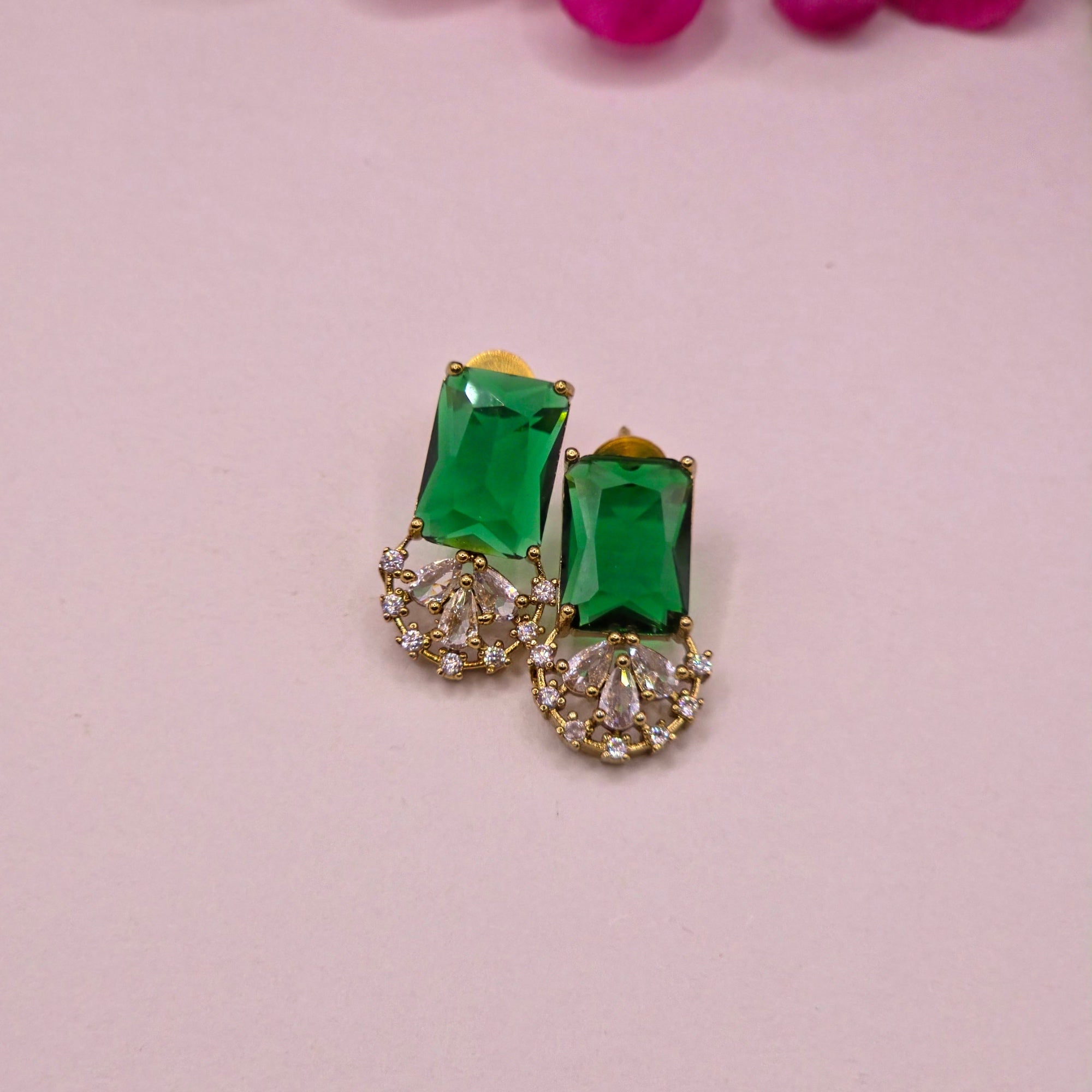Emerald CZ Premium Bridal Hasli Neckpiece