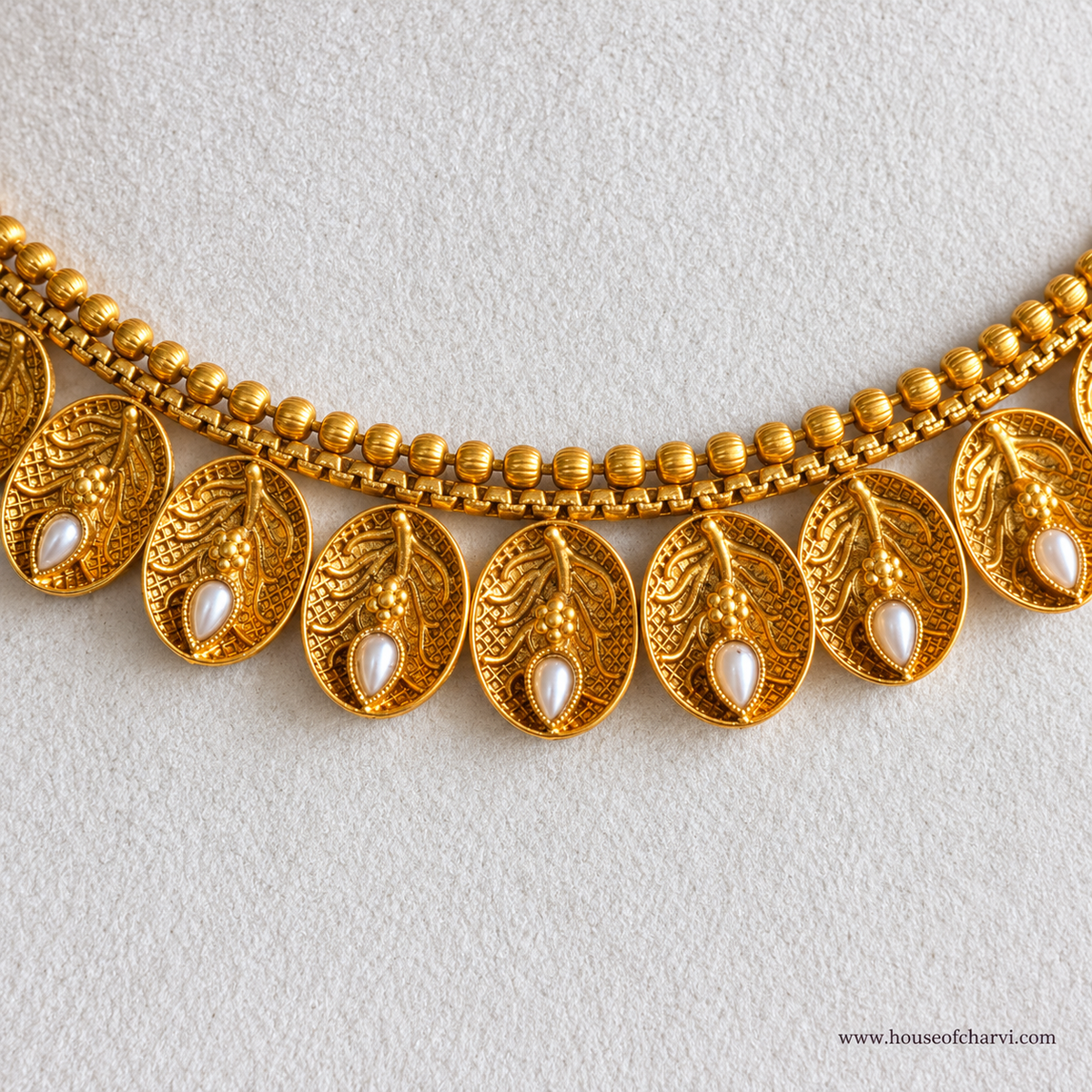 Antique Gold Paisley Necklace Set