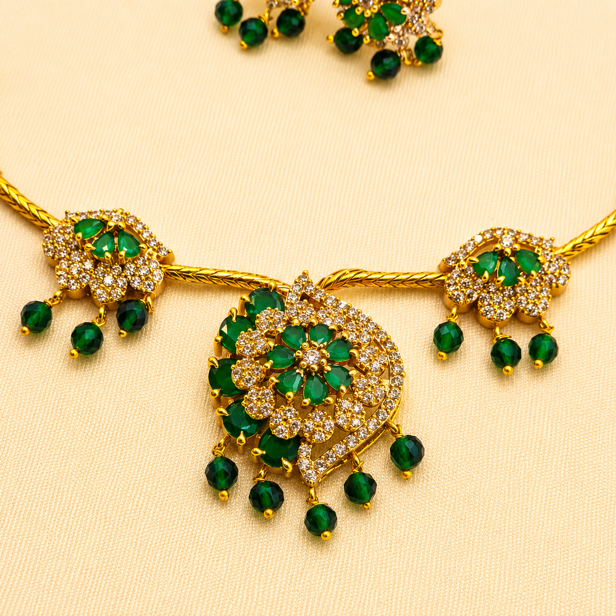 Emerald Green Floral Necklace Set