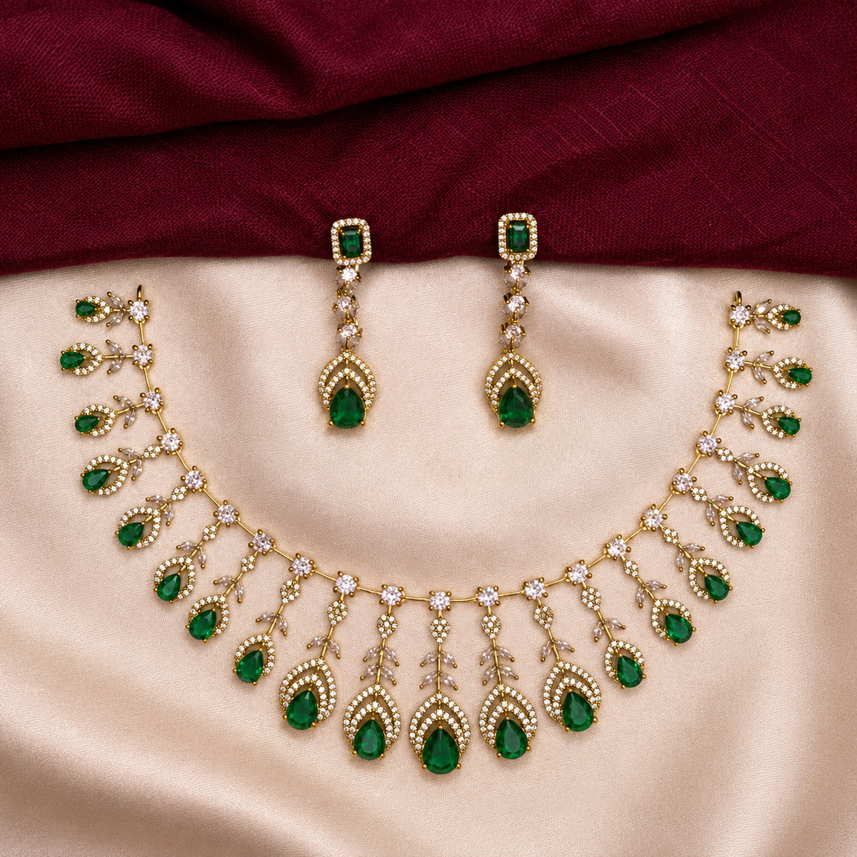 Festive Emerald Bridal Jewelry Set