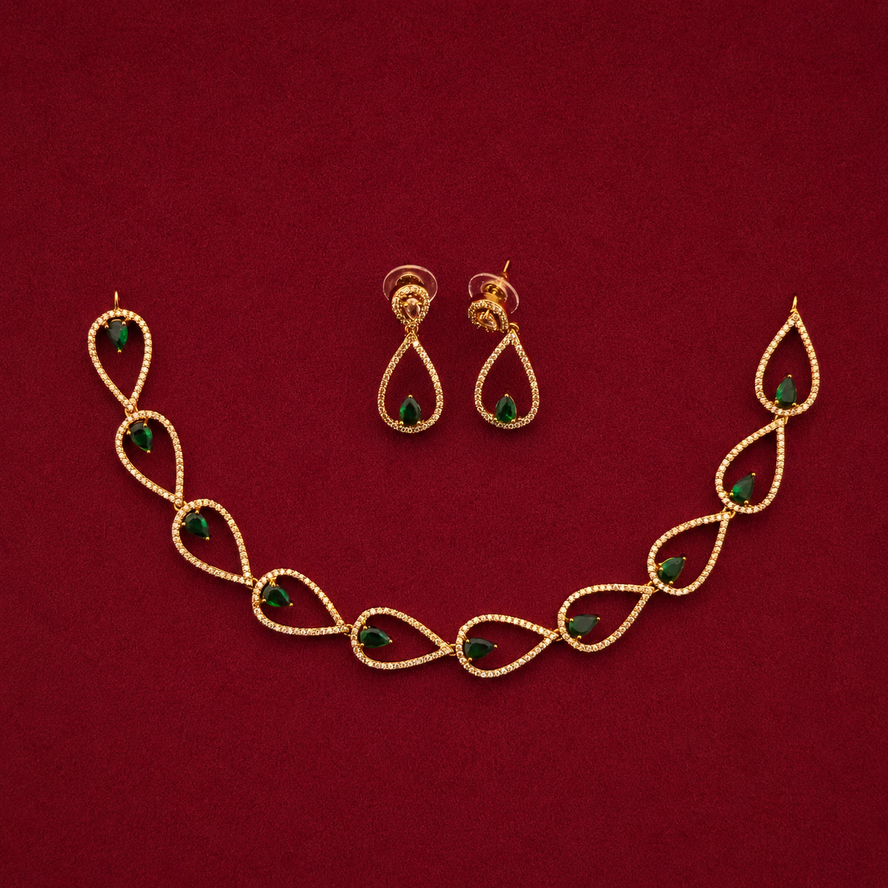 Emerald Teardrop Necklace Set