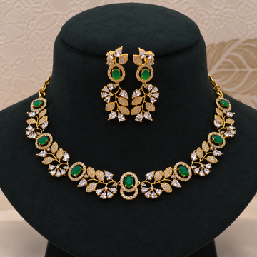 Emerald Leaf Necklace Set
