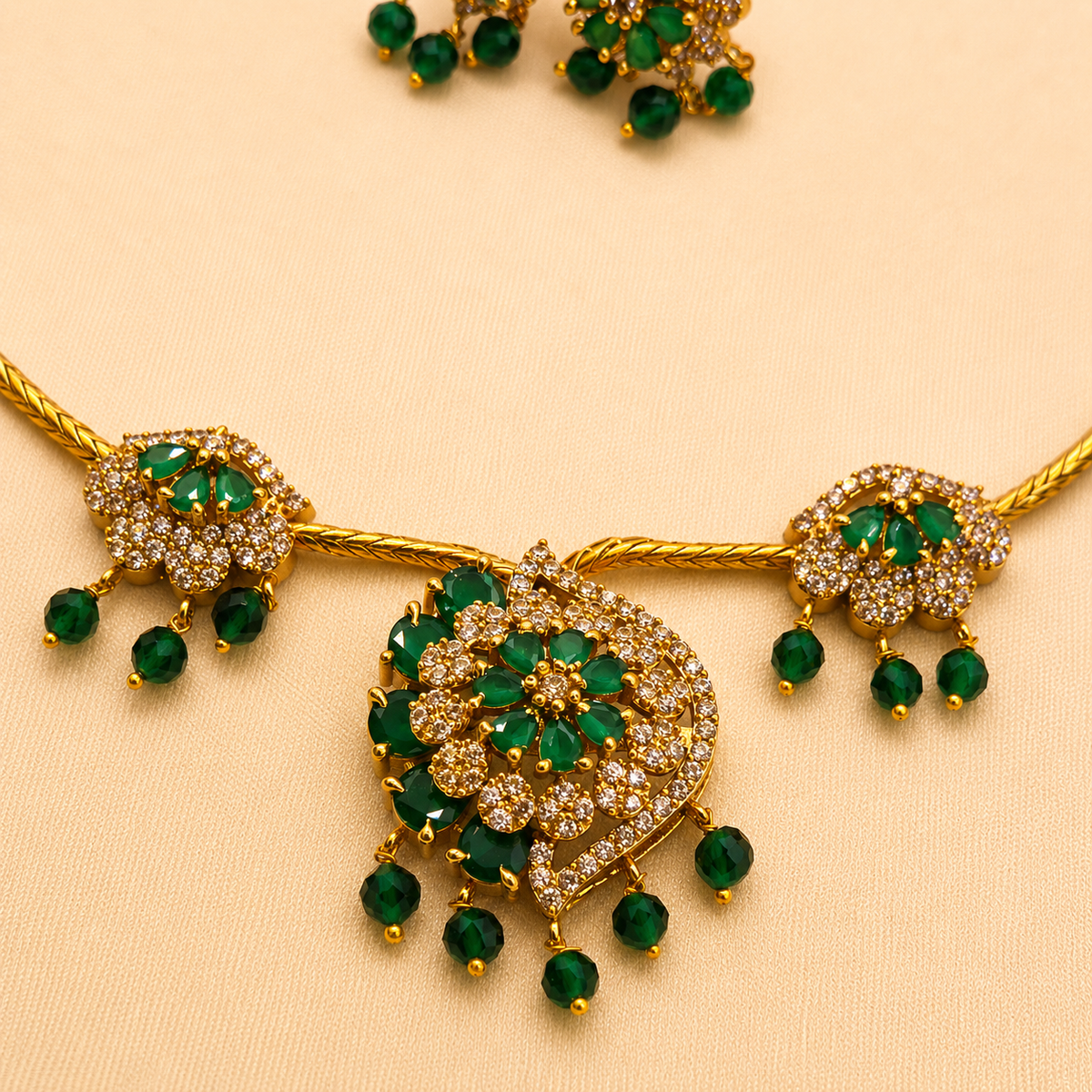 Emerald Green Floral Necklace Set