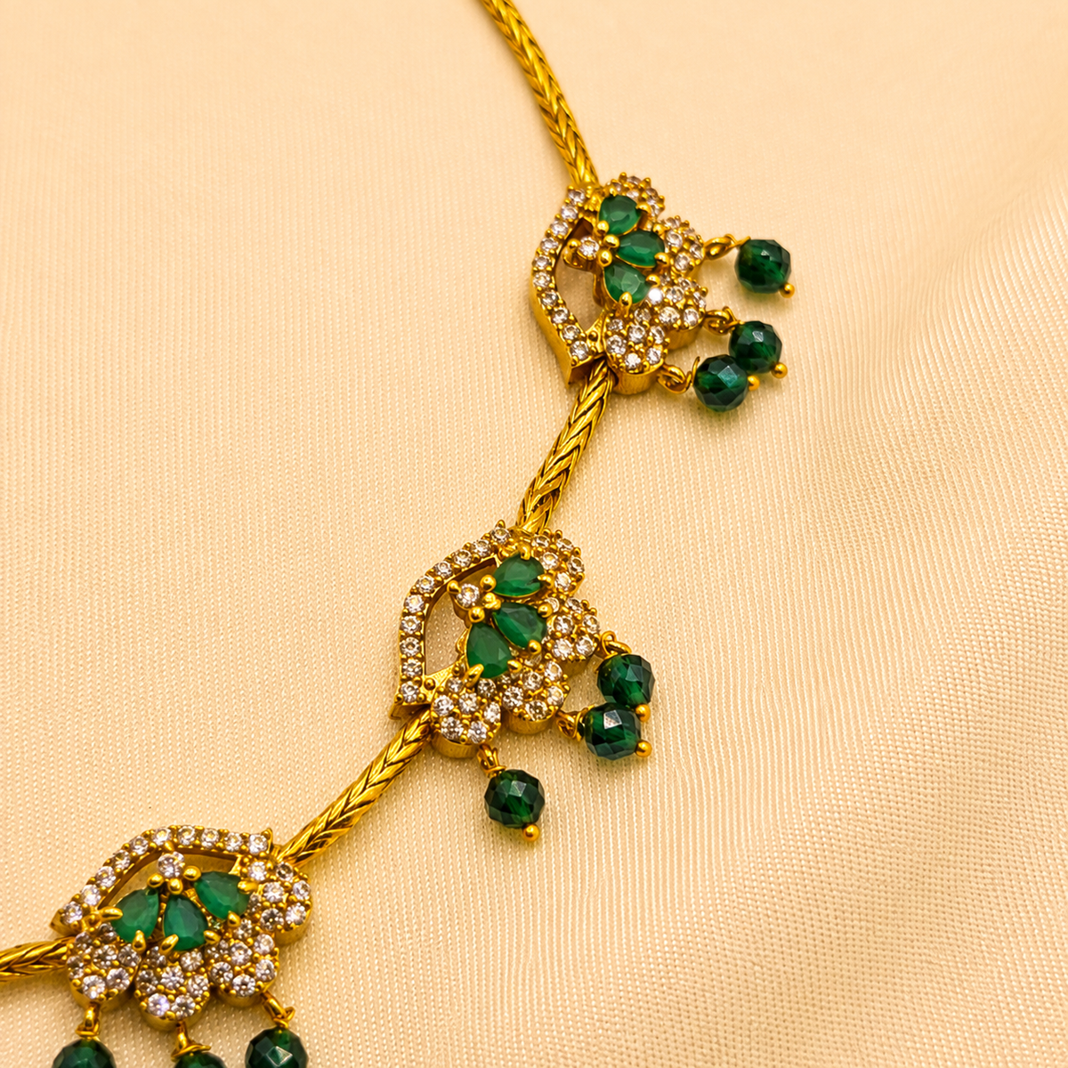 Emerald Green Floral Necklace Set
