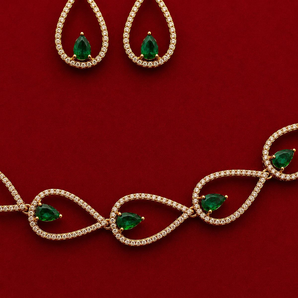 Emerald Teardrop Necklace Set