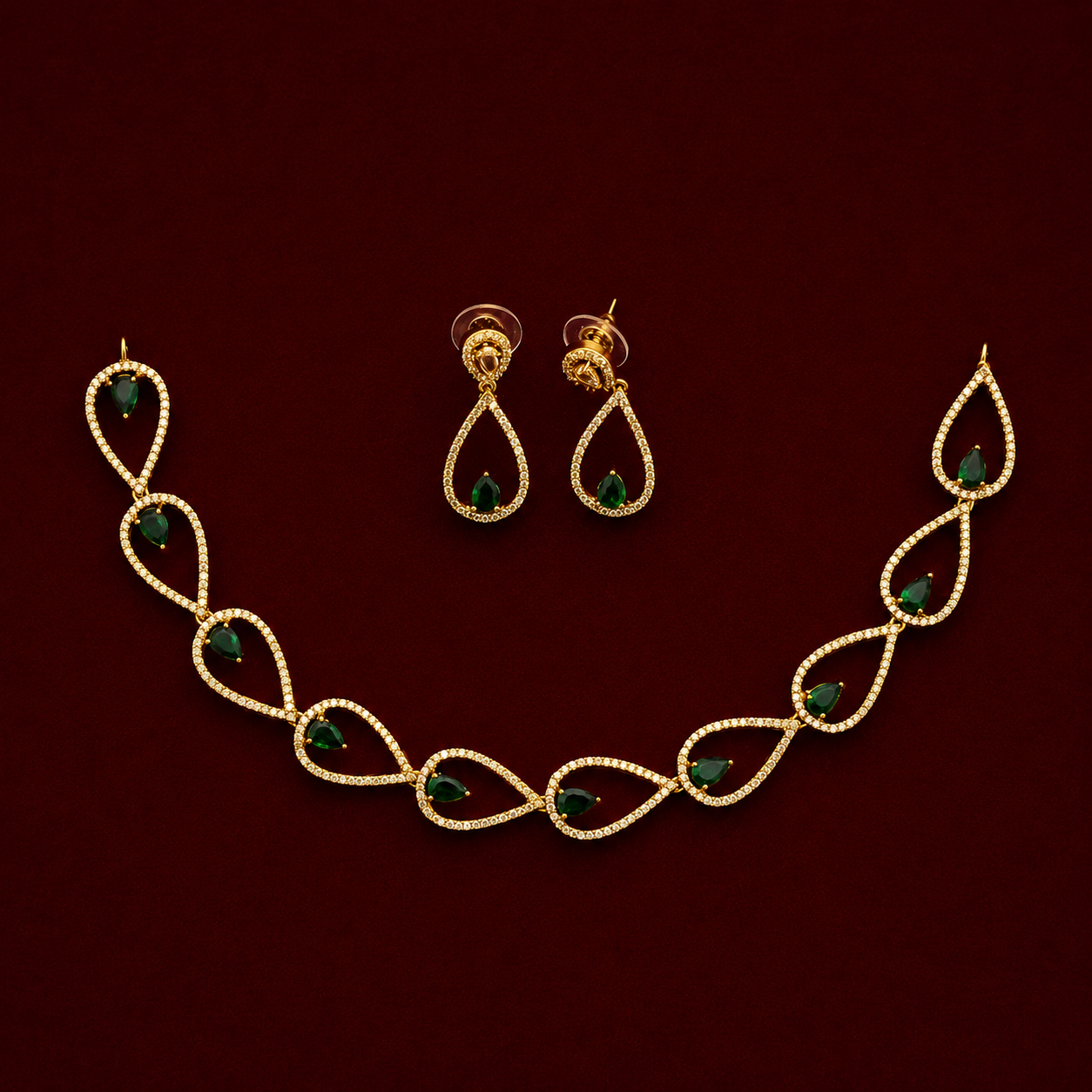 Emerald Teardrop Necklace Set