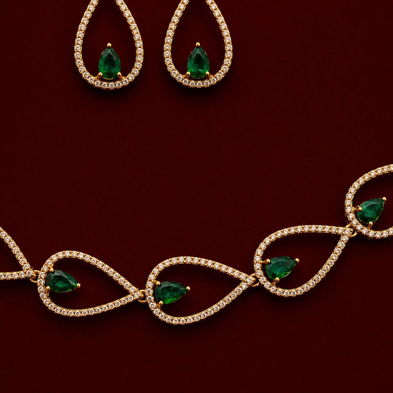 Emerald Teardrop Necklace Set