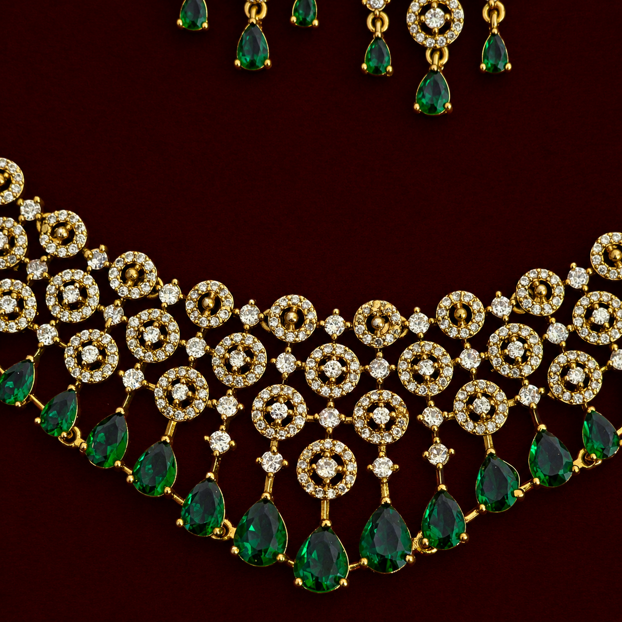 The Emerald Heirloom Choker Set