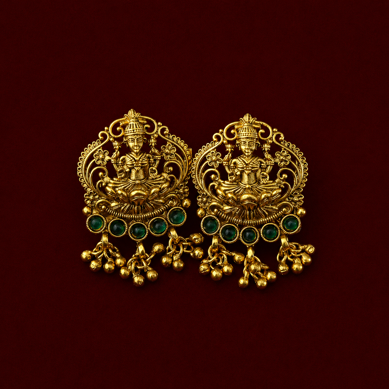 Lakshmi Emerald Antique Necklace Set