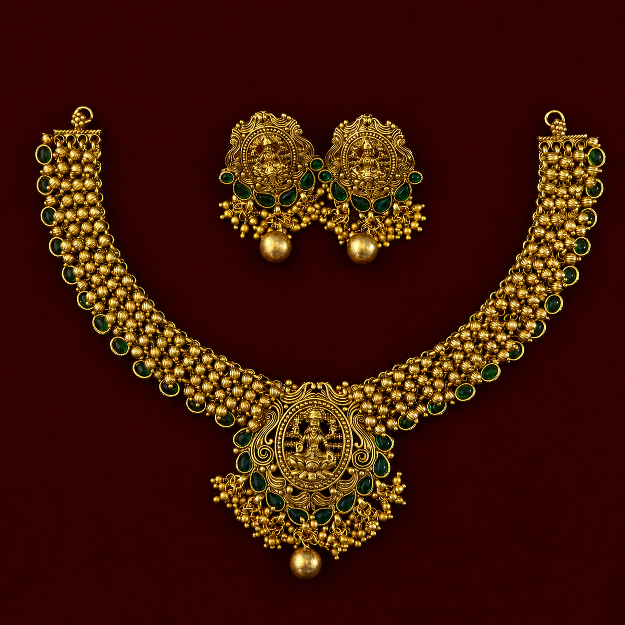 Lakshmi Emerald Antique Necklace Set