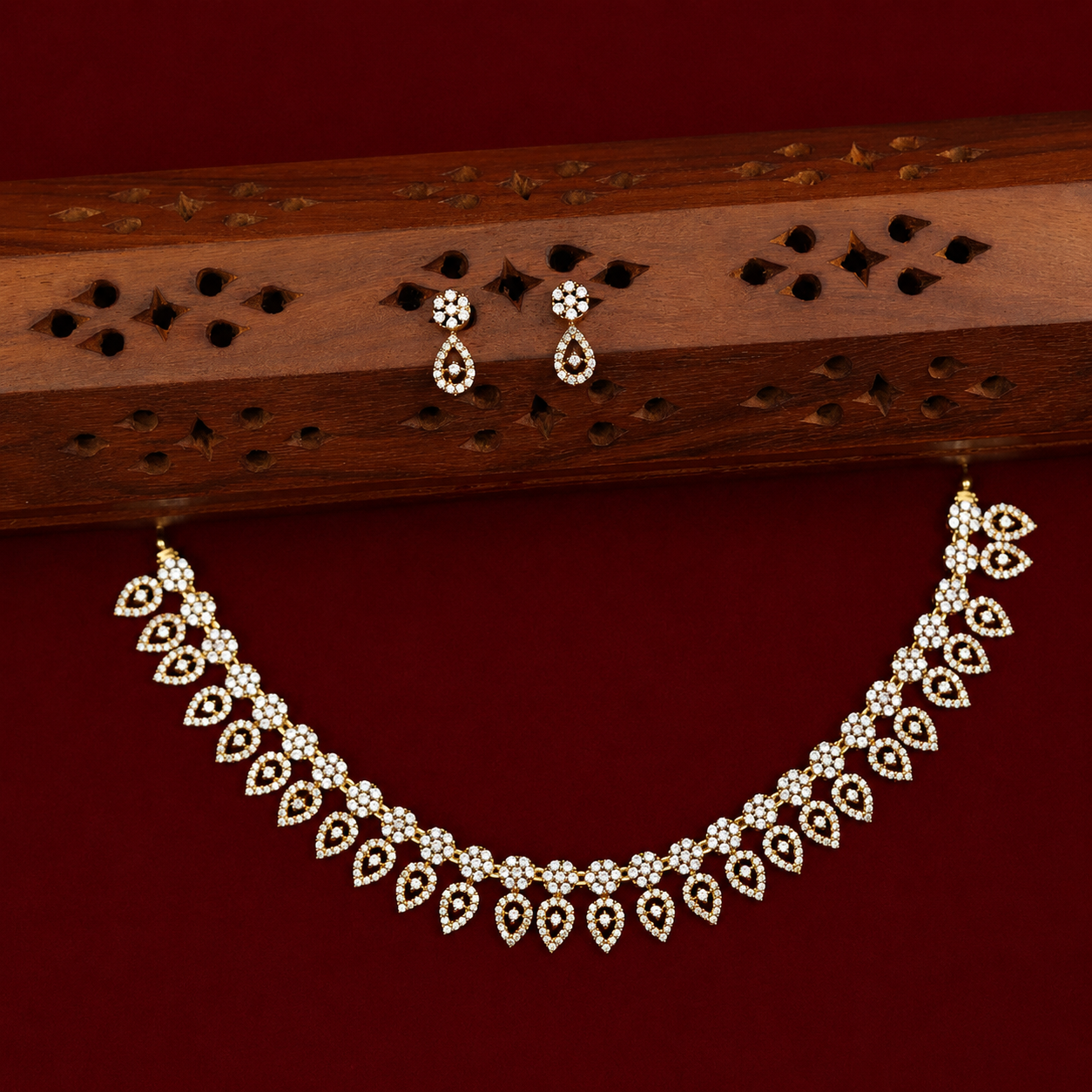 Ivory Dewdrop Necklace