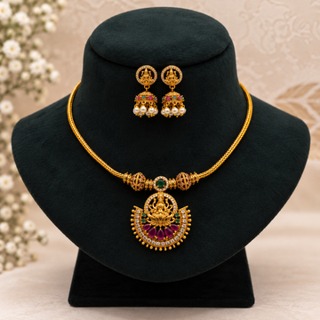 Lakshmi Pendant Necklace Set