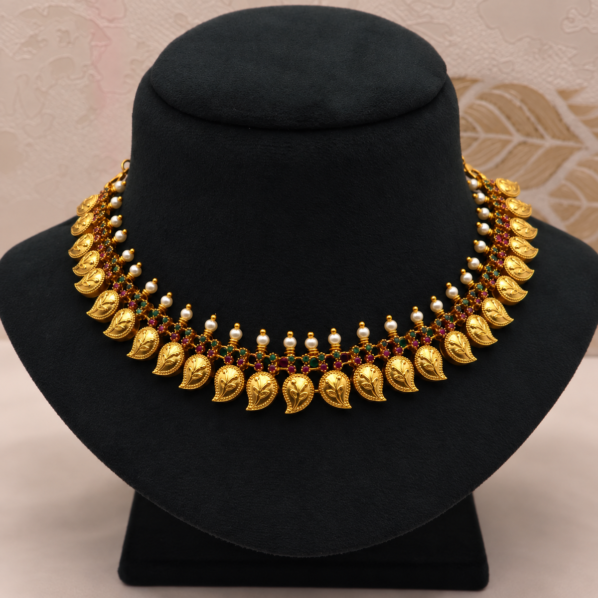 Ruby Green Leaf Pearl Necklace Set