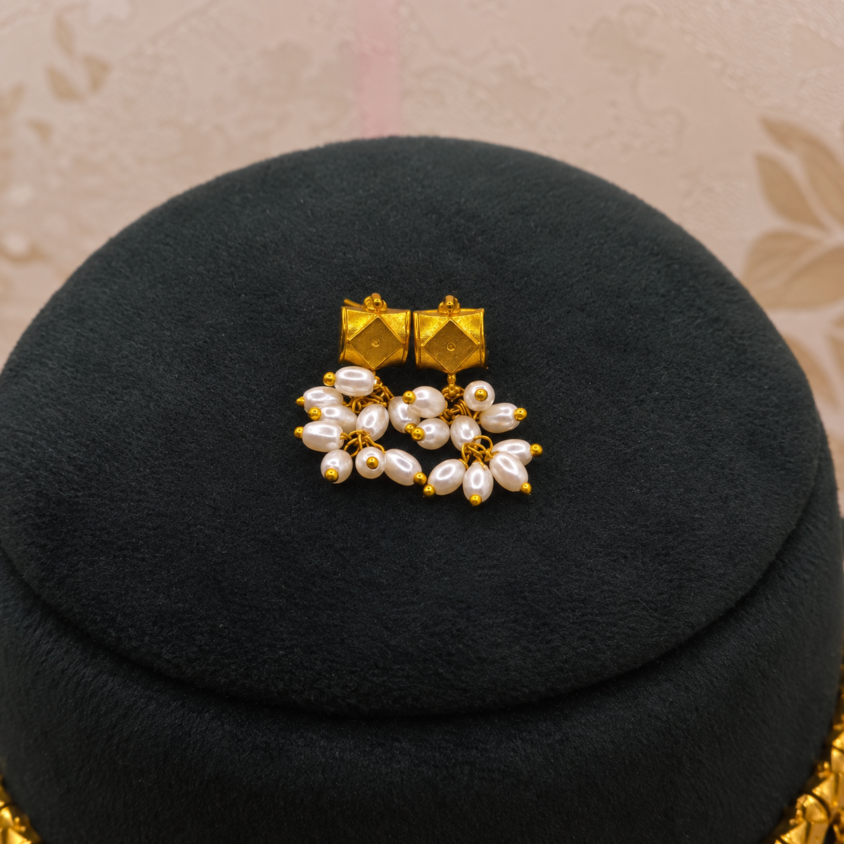 Pearl Cascade Gold Choker Set