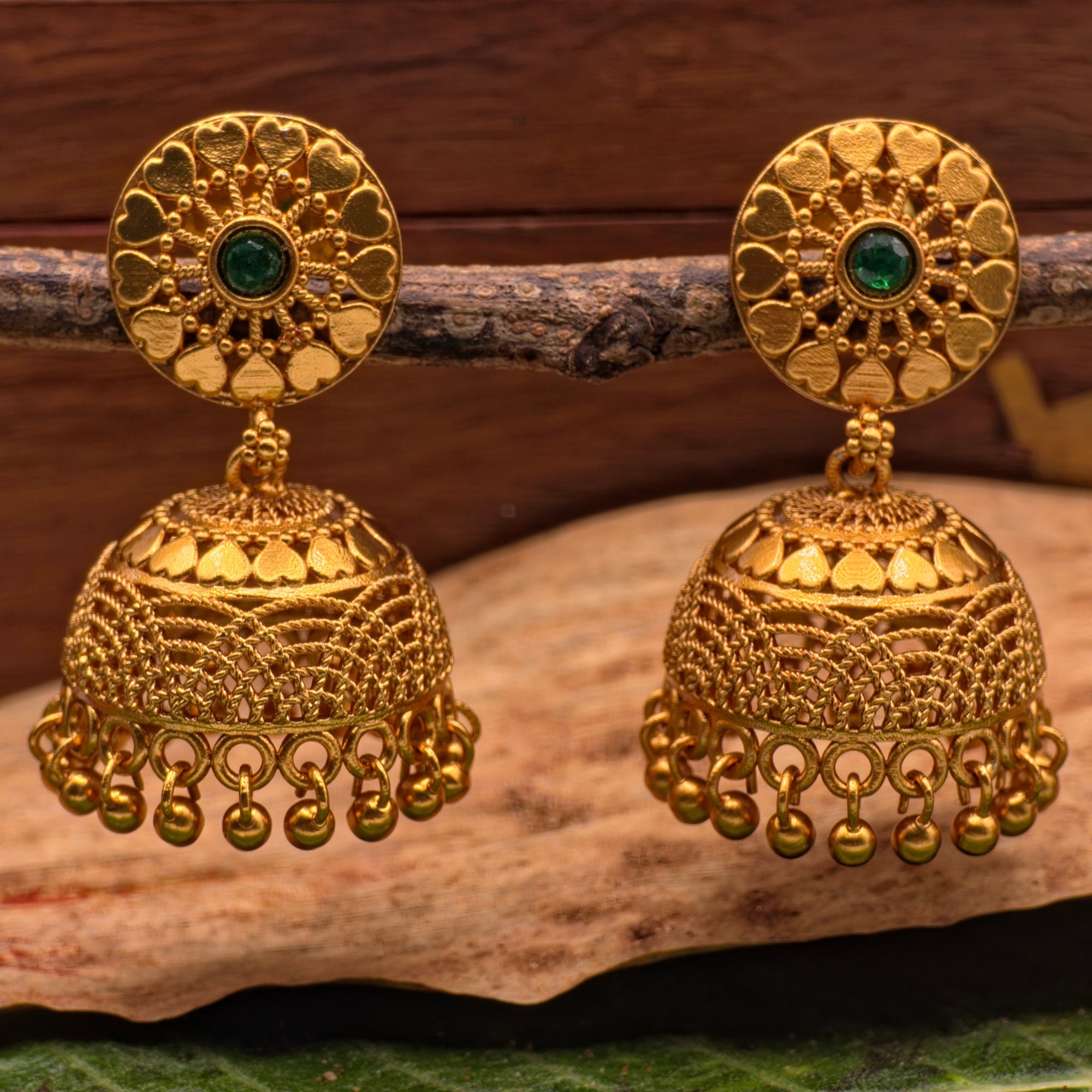 Emerald Heart Jhumka Earrings ( Medium )