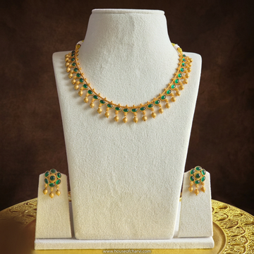 Emerald Traditional Gold Necklace Set