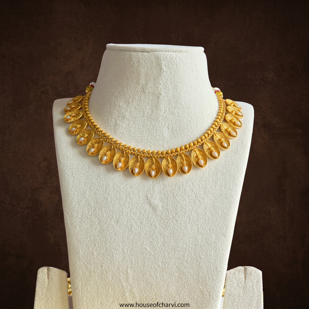 Antique Gold Paisley Necklace Set