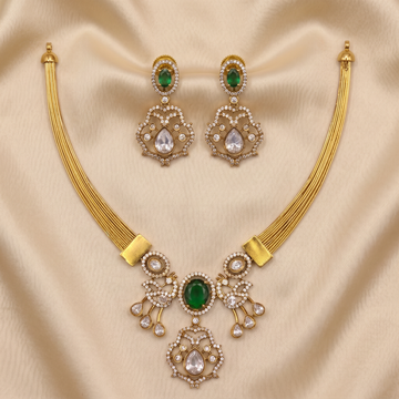 Royal Emerald Kundan Victorian Designer Hasli Set