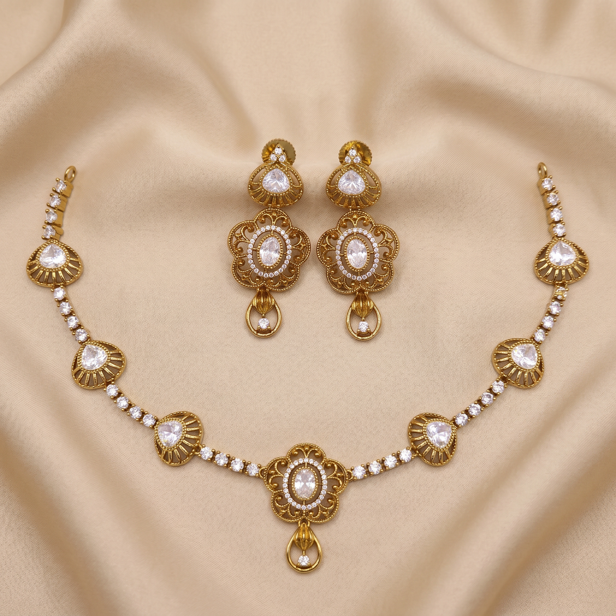 Floral Victorian Mosannaite Necklace Set