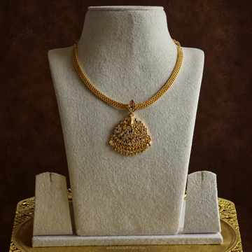 Vintage Attigai Stone Pendant Necklace