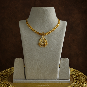 Round Pendant Attigai Necklace