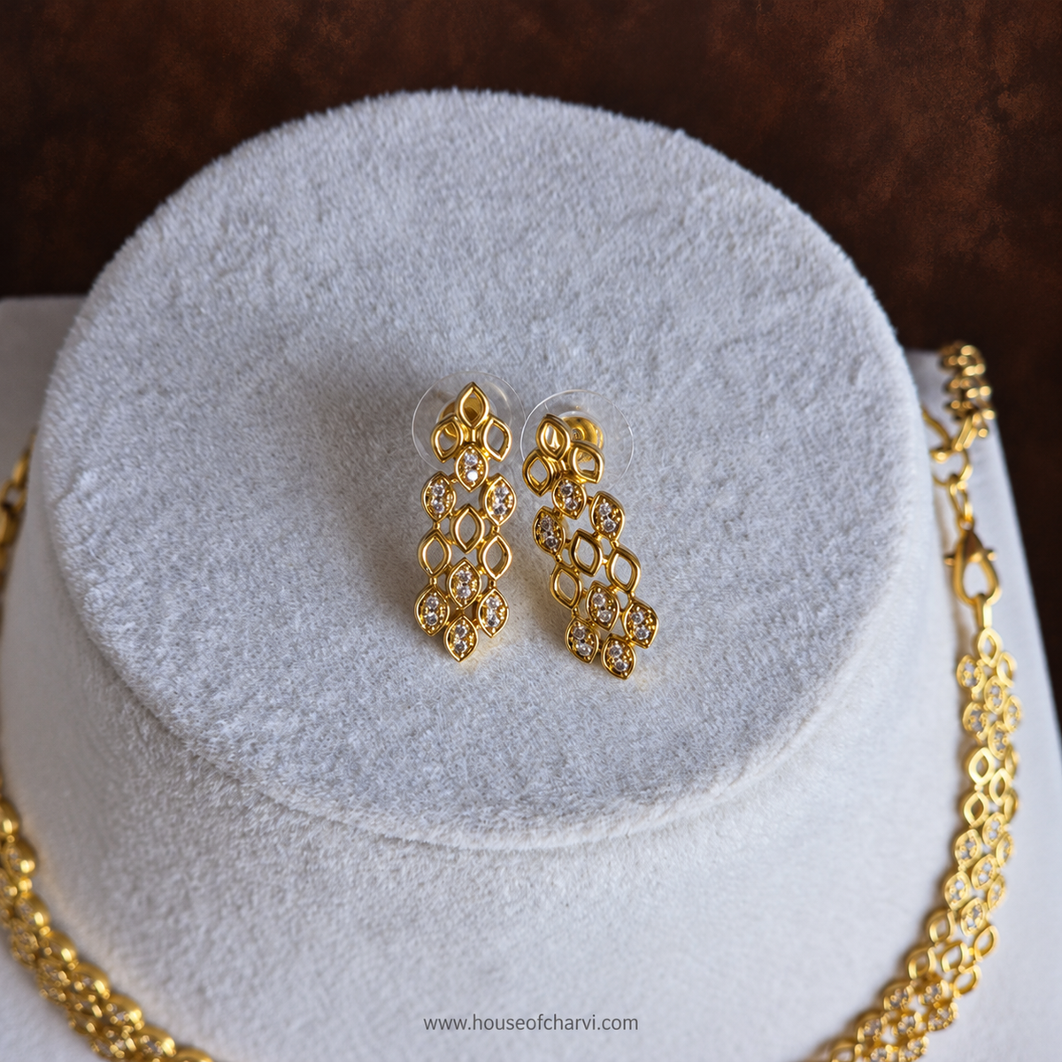 Golden Floral Link Necklace Set