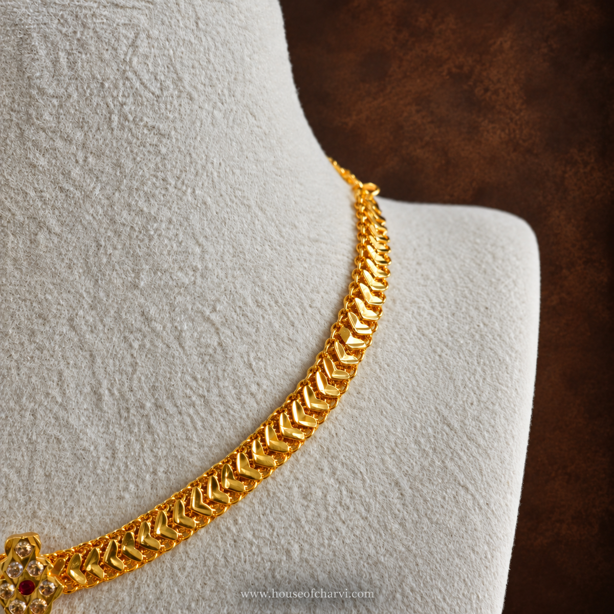 Antique Gold CZ Circular Pendant Necklace