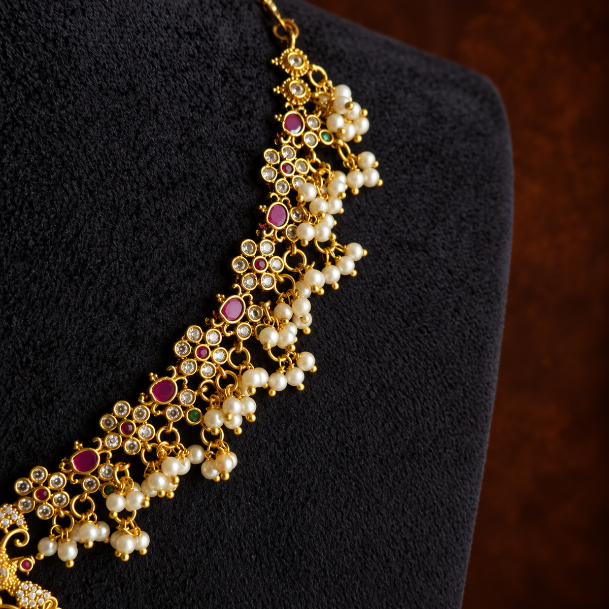 Ruby Green Pearl Necklace