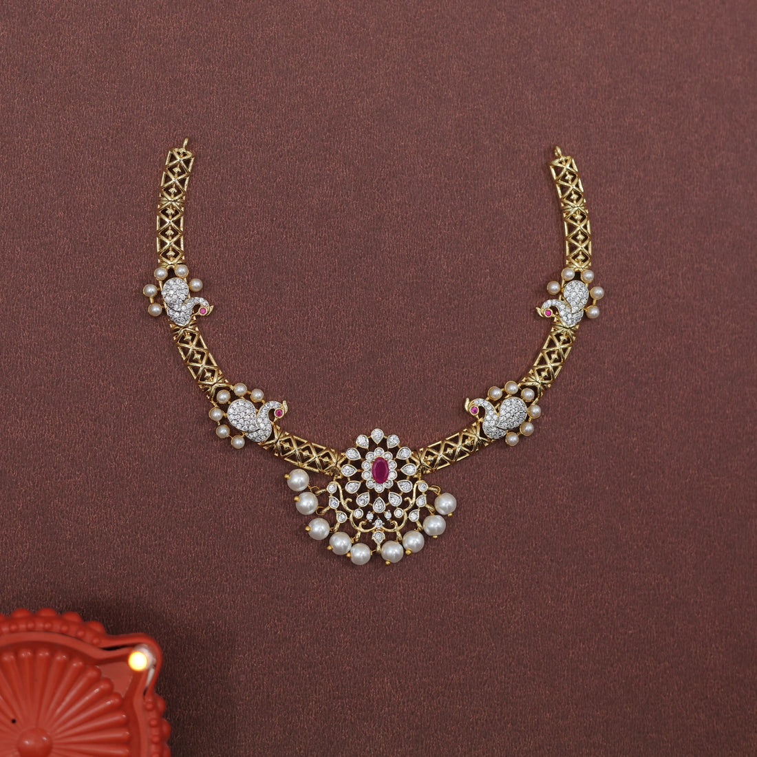 ANIKA PEACOCK EMERALD HASLI NECKLACE