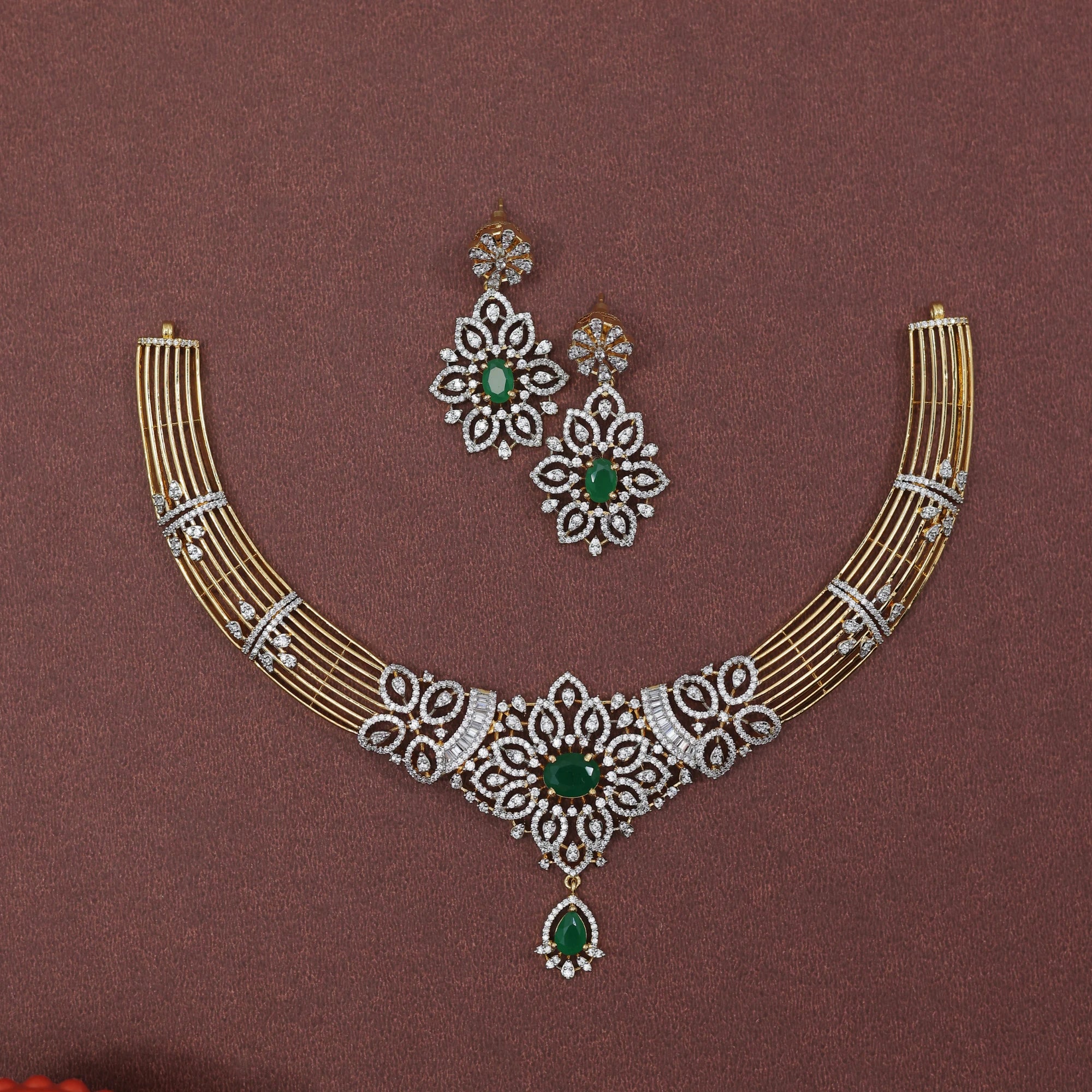 ROYAL EMERALD SIGNATURE HASLI NECKLACE