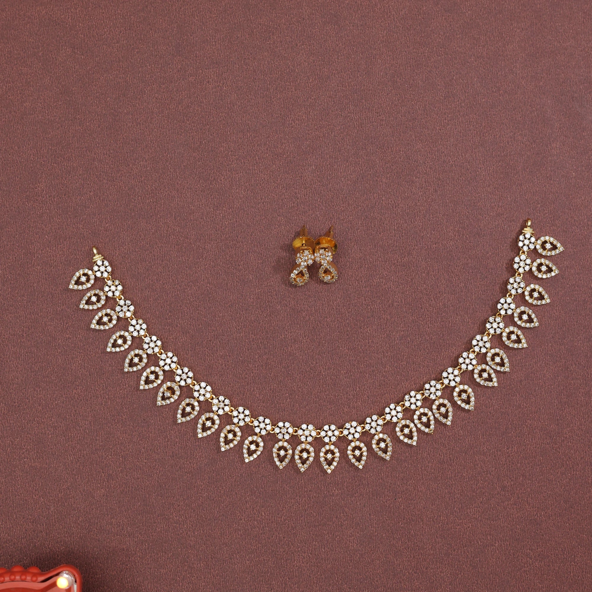 IVORY DEWDROP NECKLACE